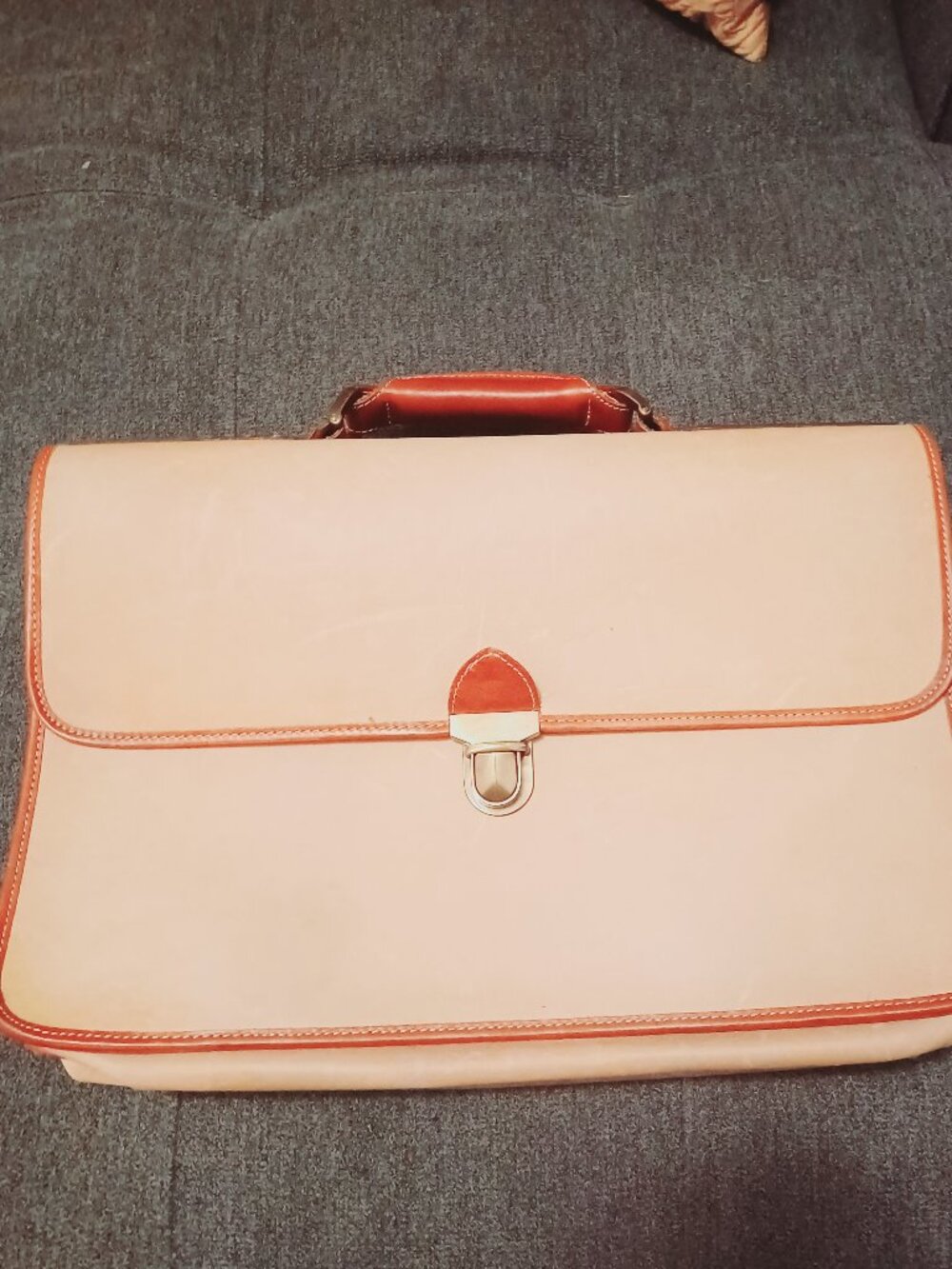 ****BLOW OUT SALE****  Vintage Tan Terrida Leather Briefcase